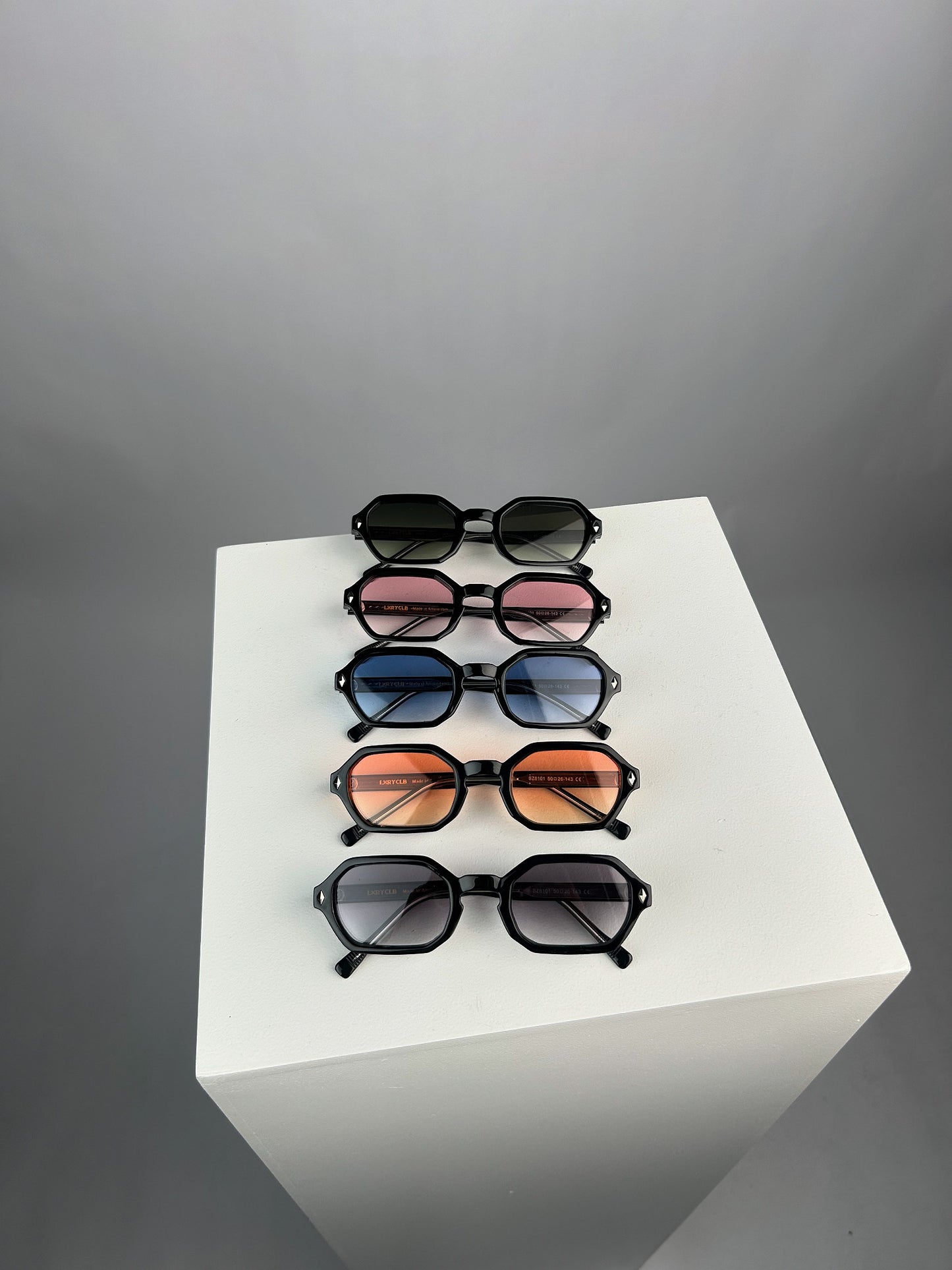 LXRYCLB® Noir – Luxe Zwarte Zonnebril | Unisex | Limited Edition