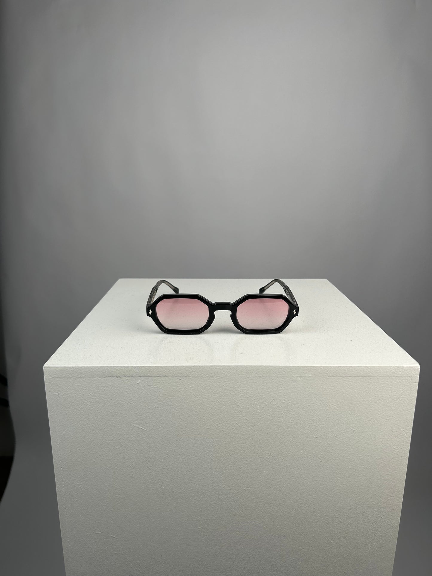 LXRYCLB® Rosé – Luxe Roze Zonnebril | Unisex | Limited Edition