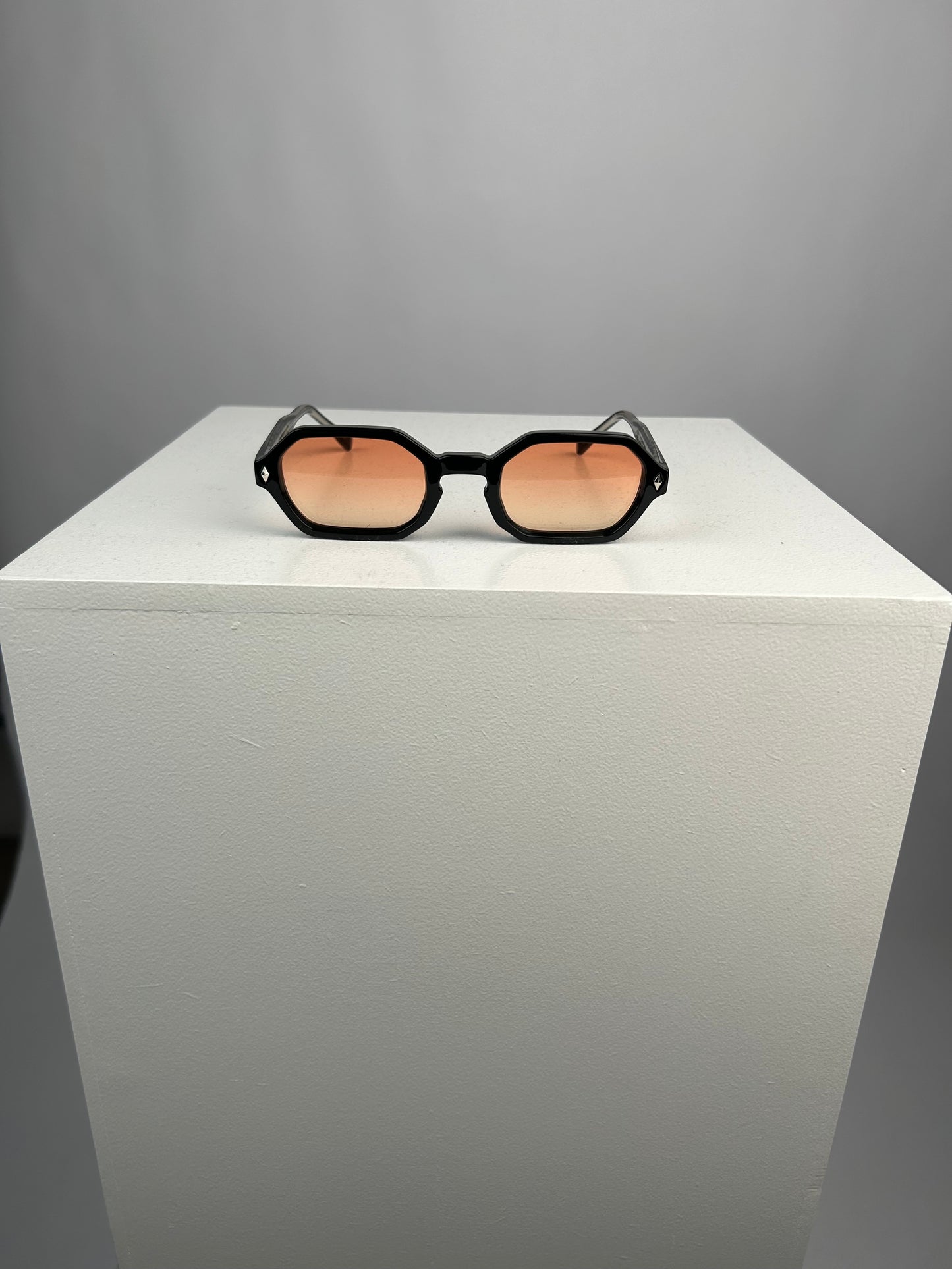 LXRYCLB® Solis – Luxe Oranje Zonnebril | Unisex | Limited Edition
